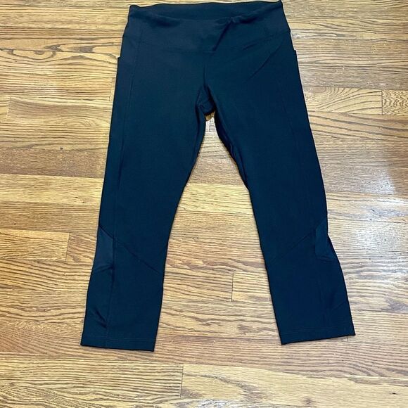Lululemon Mesh Panel Cropped Capri Leggings - Picture 1 of 3